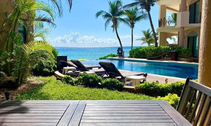Downtown Condo | OCEAN VIEW condo with Beach and Infiniti Pool at Luna Encantada B1