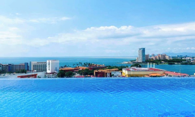 North Hotel Zone Apartment | Oceanview Roof Pool, Amazing Loft at Zoho