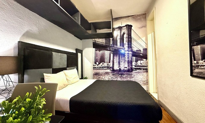 La Condesa Hotel | RMS Hostal - Condesa