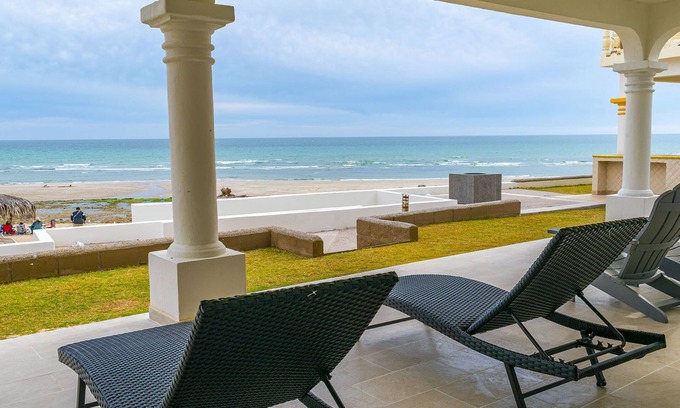 Sandy Beach Villa | Stunning 3 Bedroom Beach Villa on Sandy Beach at Las Palmas Beachfront Resort V-16