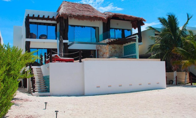Miramar House | Therasia Luxury beachfront retreat
