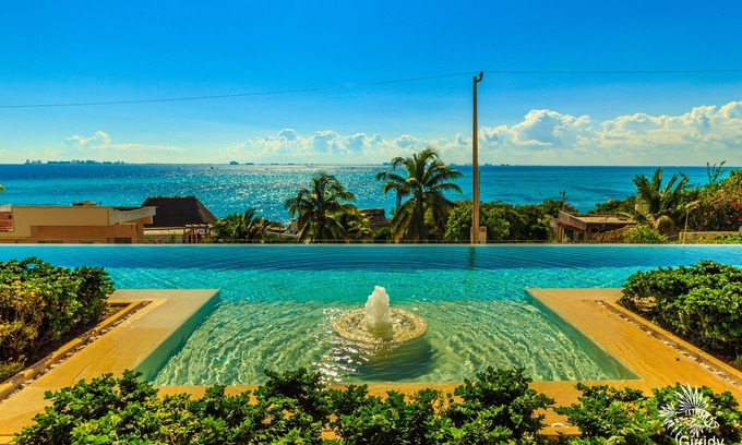 Isla Mujeres Condo | Three floors with a roof top terrace to enjoy sunrise & sunset