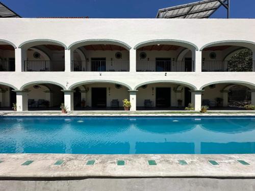 Ajijic Apartment | Tranquil Studio Suite with Outdoor Pool