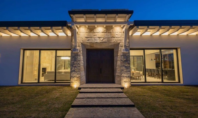 Parras de la Fuente House | Villa 6BR Pueblo Parvada