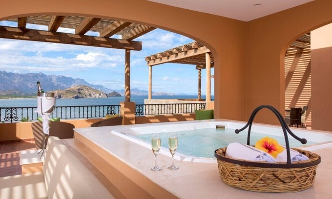 Loreto Resort | Villa del Palmar Resort at the Islands of Loreto - Danzante Bay 3-bedroom/4 bath