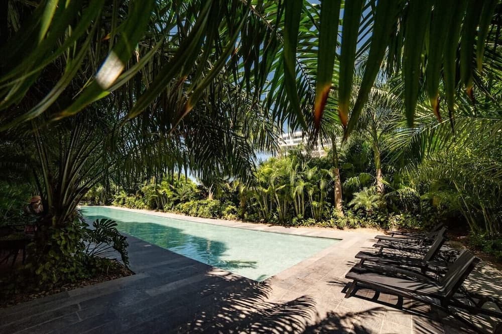 Xcumpich Apartment | LUX & unique 3BR condo by The Harbor, North Mérida