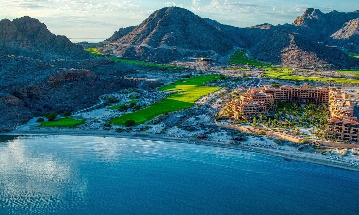 El Marasal Resort | Spend Christmas in serene Loreto. Two Bedroom Ocean Front Penthouse.