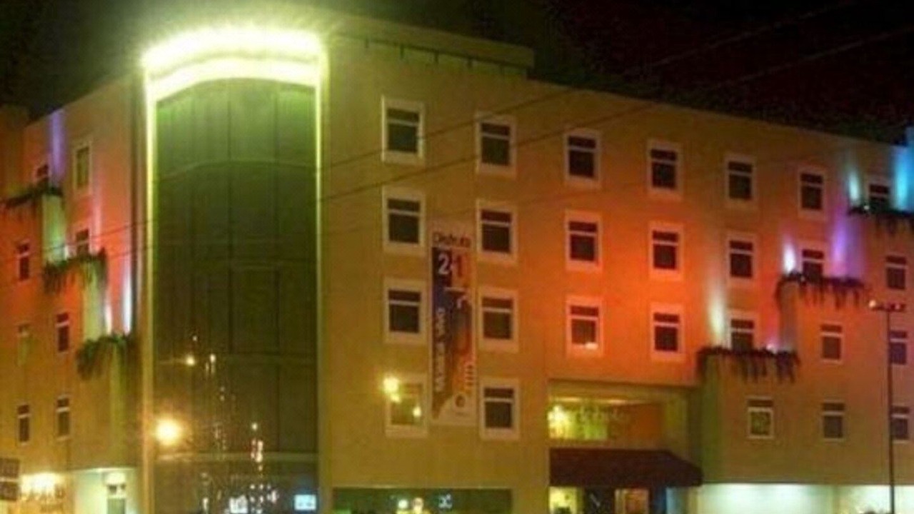 Photo of Buildings in Americana