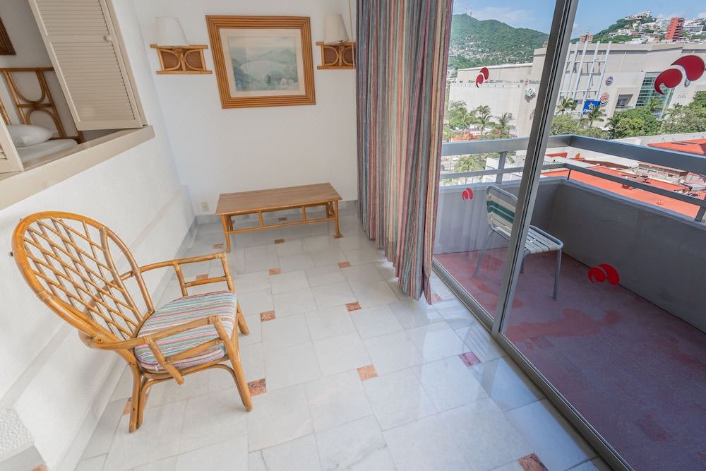 Photo of Others in Costera Acapulco