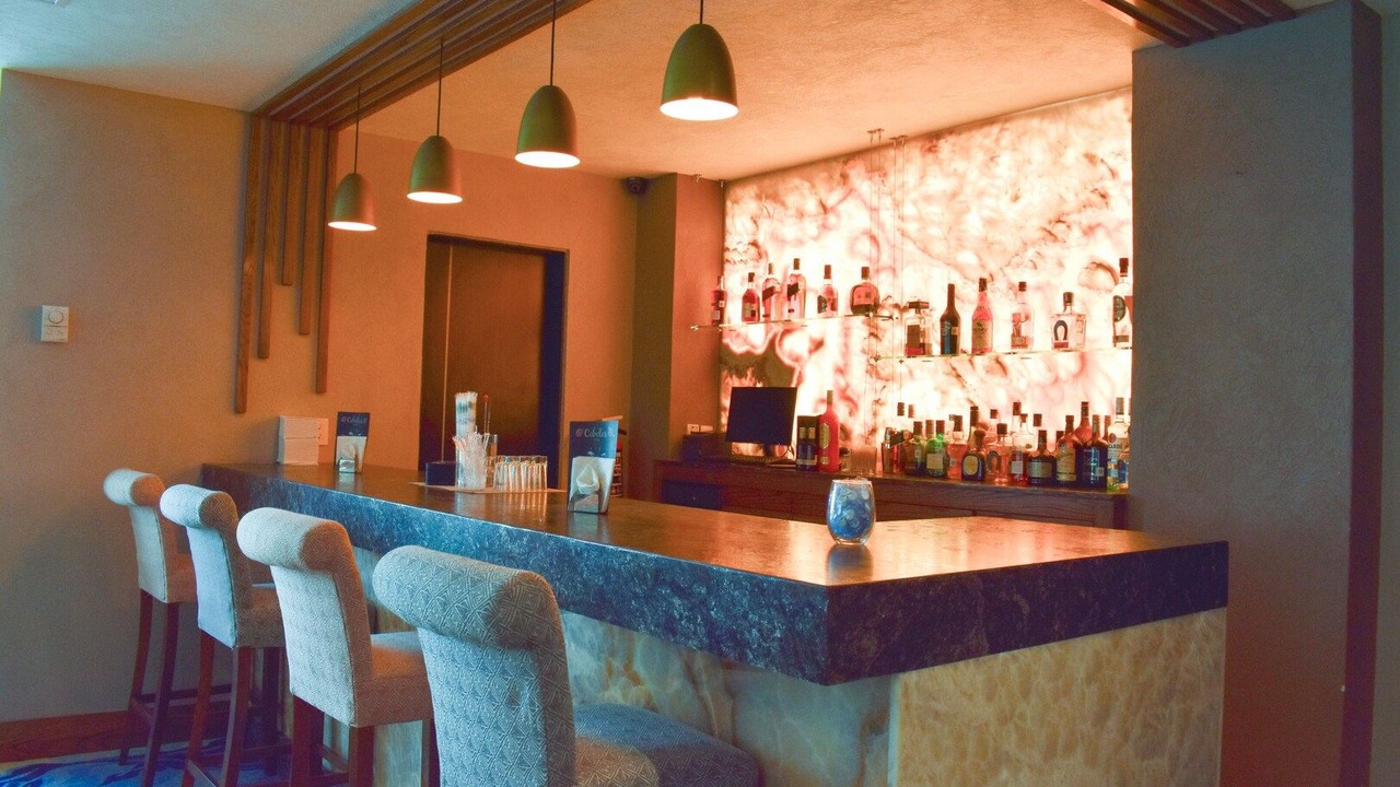 Photo of Others in Americana