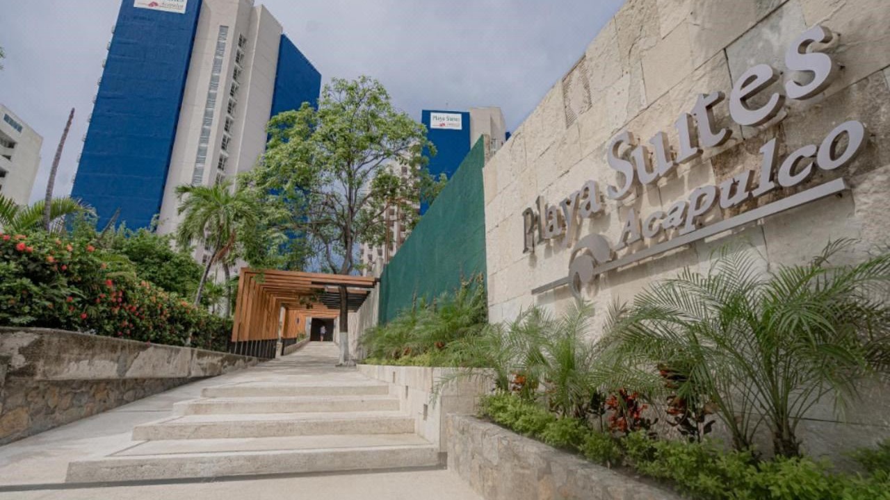 Photo of Buildings in Costera Acapulco