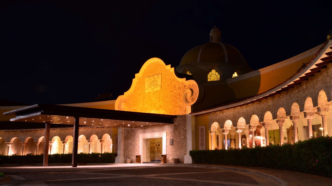 Photo of Buildings in Saltillo