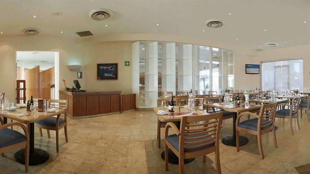 Photo of Livingroom in Civic Center