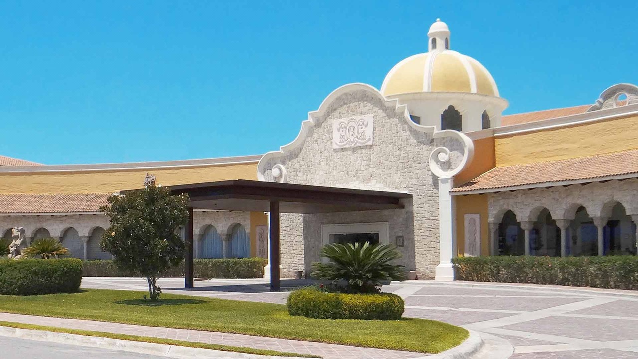 Photo of Buildings in Saltillo