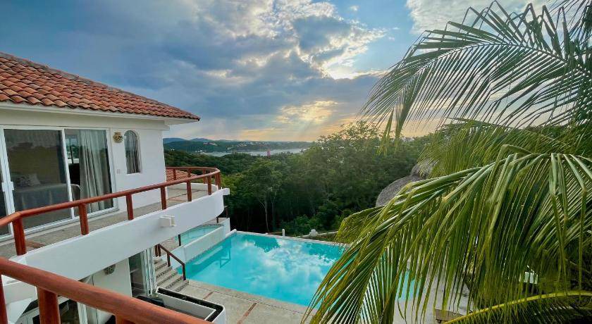 Photo of Others in Santa Maria Huatulco