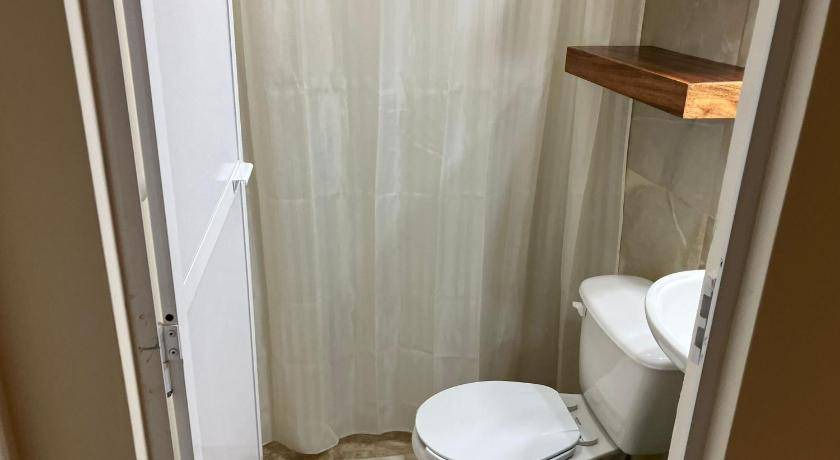 Photo of Bathroom in Perula