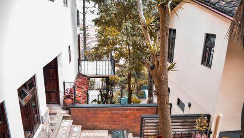 Photo of Others in De La Merced