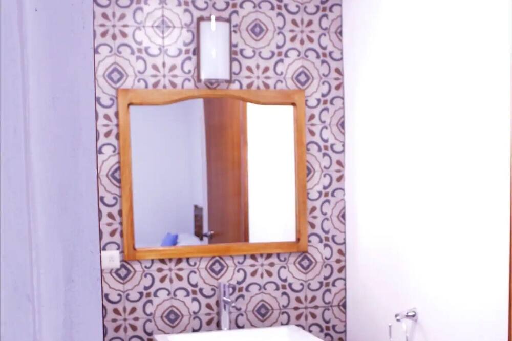 Photo of Bathroom in Del Panteon