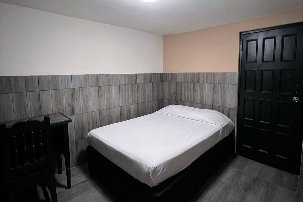 Photo of Bedroom in Tampico