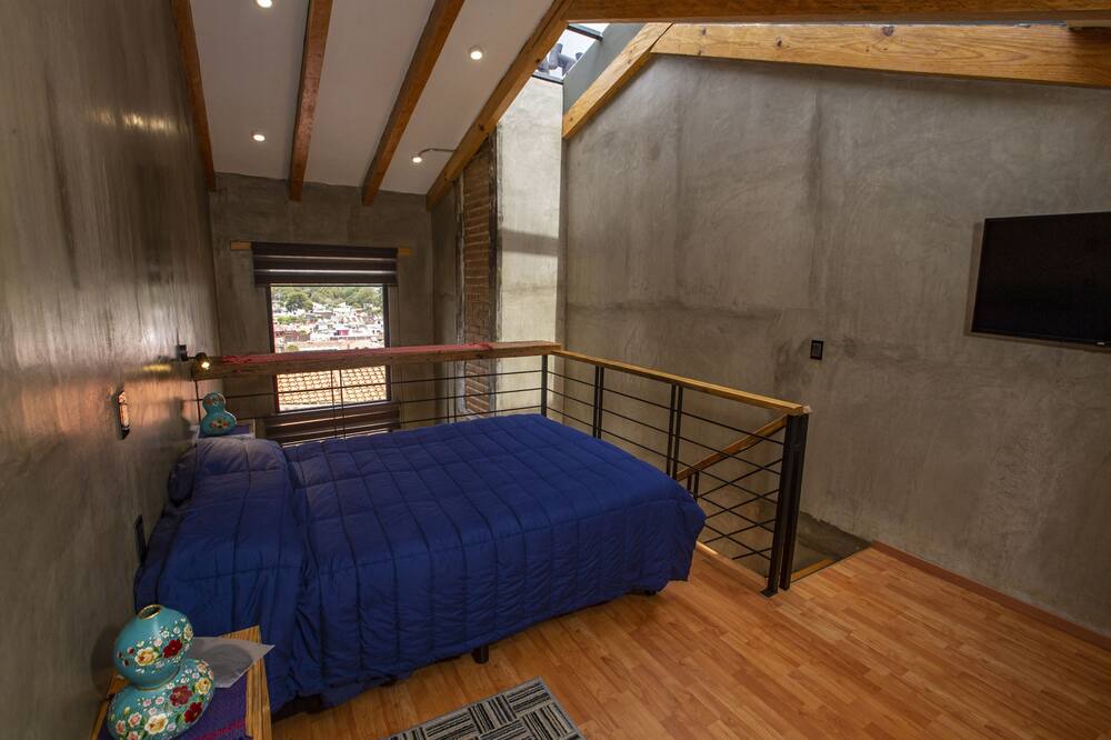 Photo of Bedroom in De La Merced