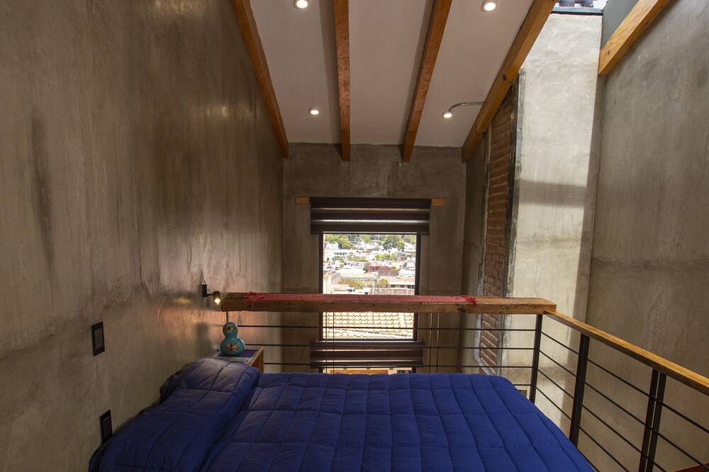 Photo of Bedroom in De La Merced