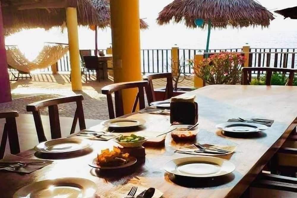 Photo of Livingroom in Cabo Corrientes