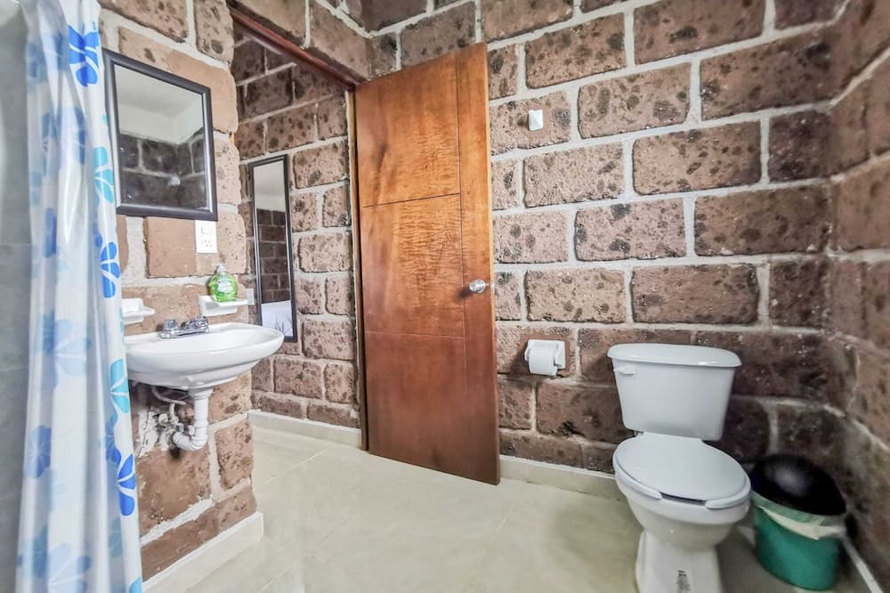 Photo of Bathroom in El Marques