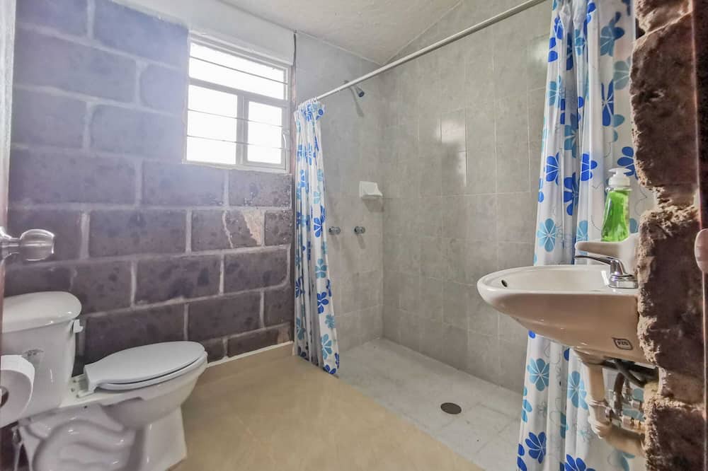 Photo of Bathroom in El Marques