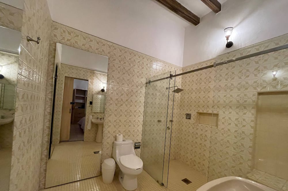 Photo of Bathroom in Historic Centre