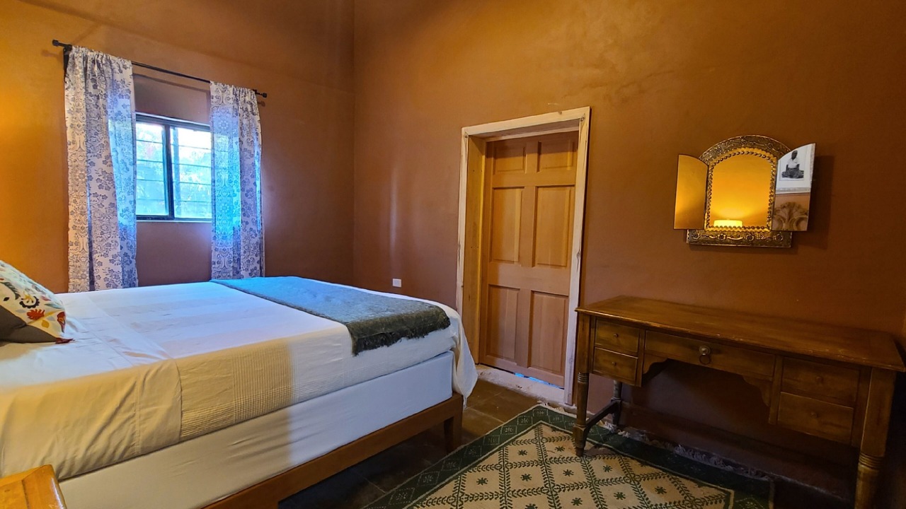 Photo of Others in Alamos