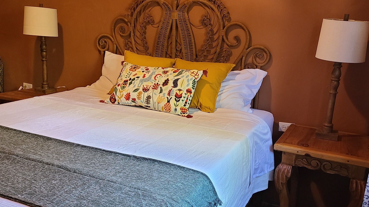 Photo of Others in Alamos