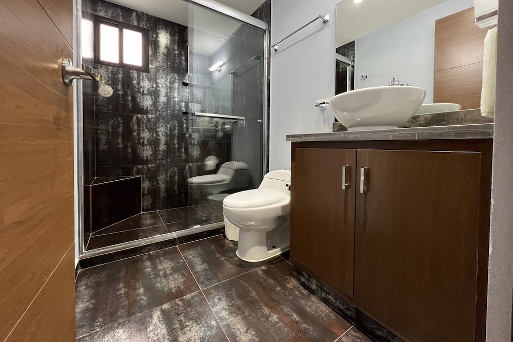 Photo of Bathroom in Bosques de las Lomas