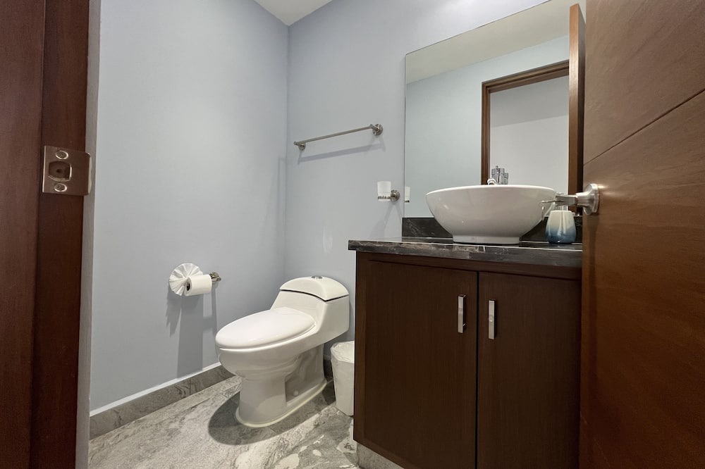 Photo of Bathroom in Bosques de las Lomas