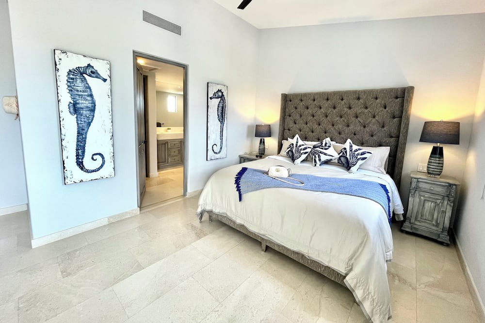 Photo of Bedroom in Santa Rosa