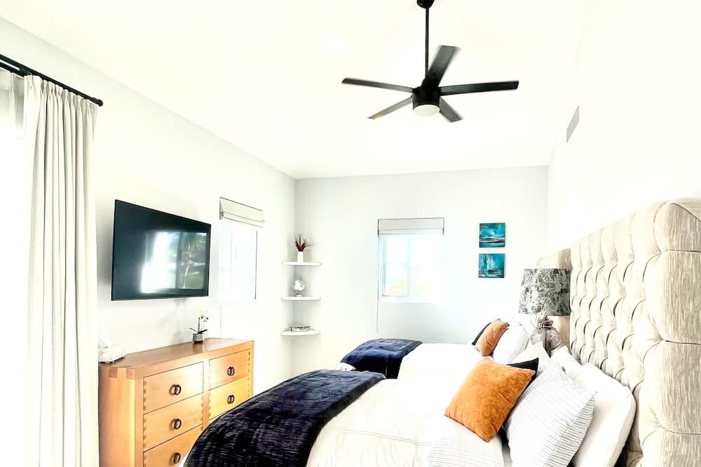 Photo of Bedroom in Santa Rosa