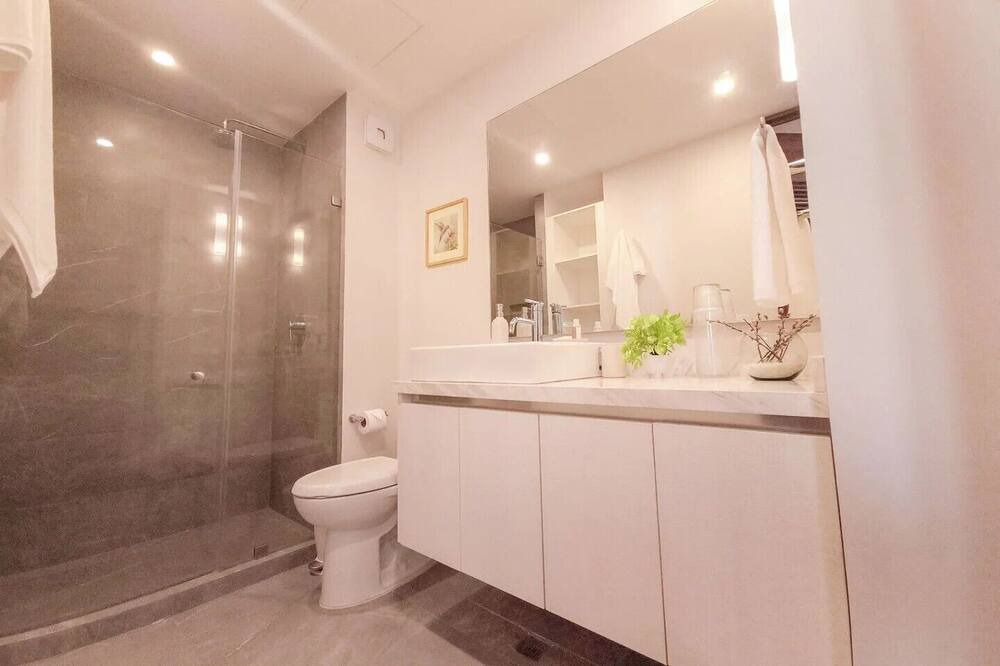 Photo of Others in 12th Street