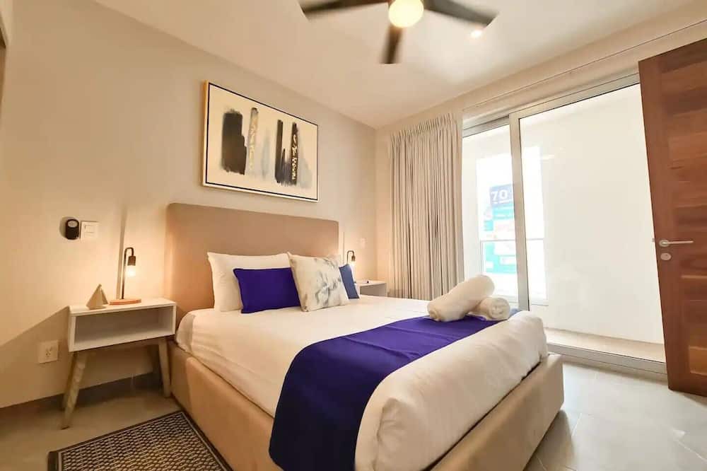 Photo of Others in 12th Street