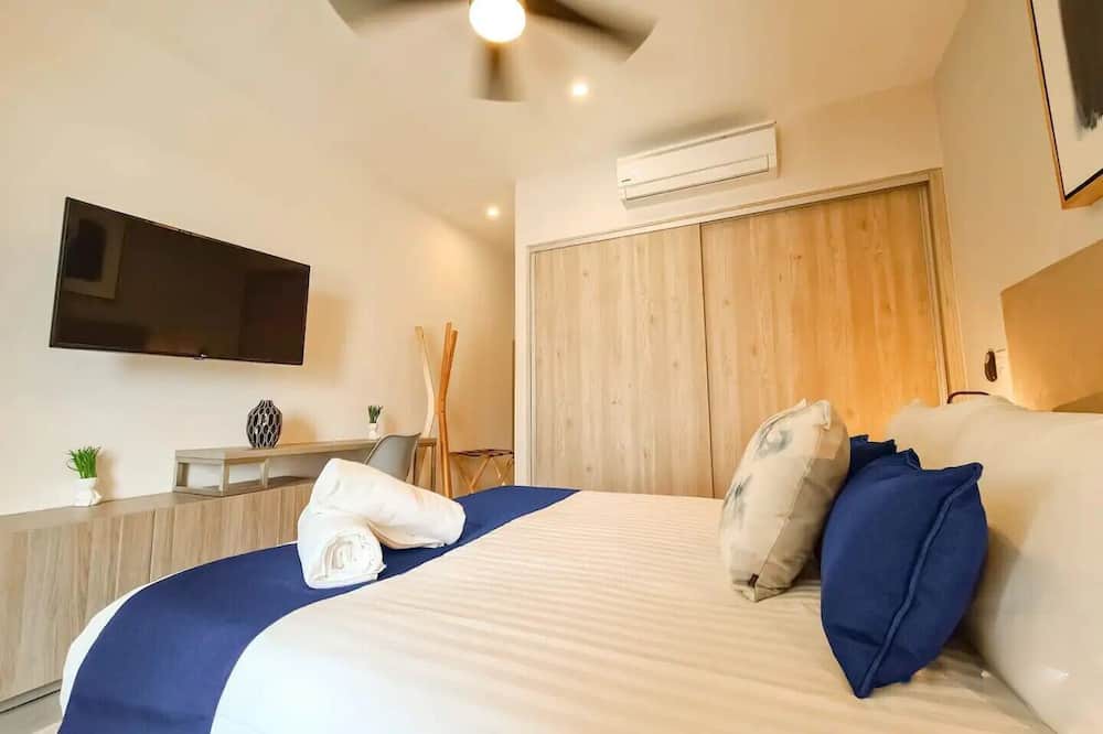 Photo of Others in 12th Street