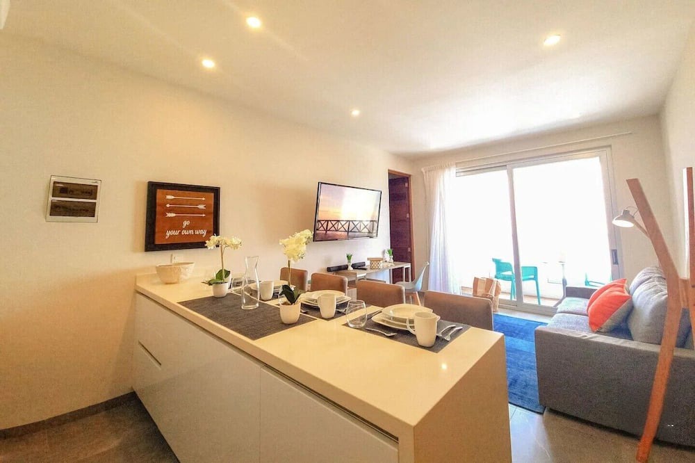 Photo of Others in 12th Street