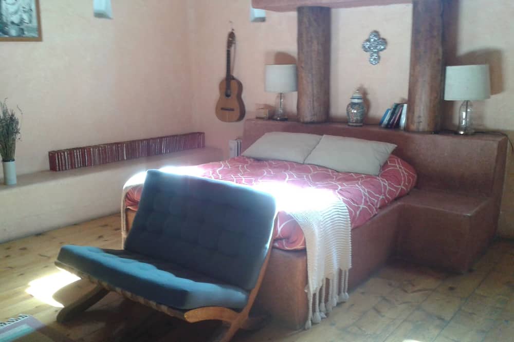 Photo of Bedroom in Villa Victoria