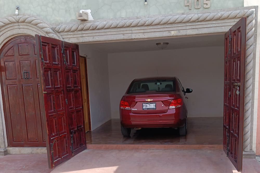 Photo of Bedroom in Leon