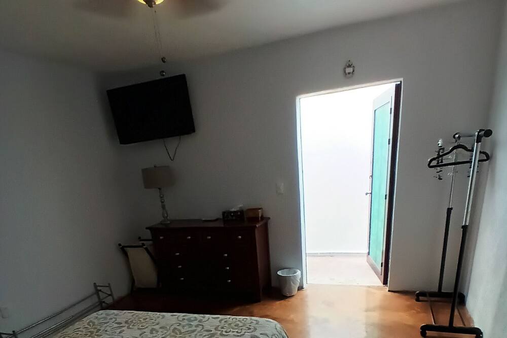 Photo of Bedroom in Leon