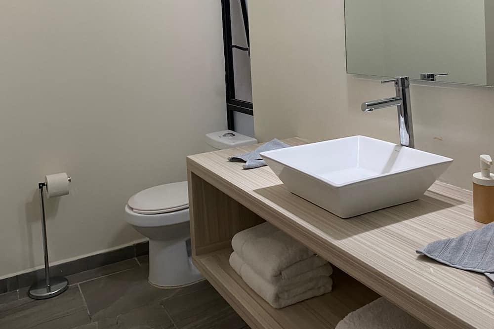 Photo of Bathroom in El Marques