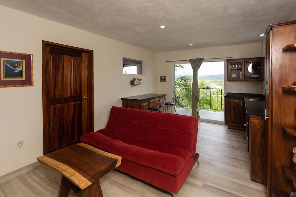 Photo of Livingroom in Mayto