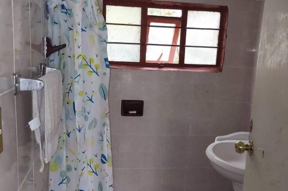Photo of Bathroom in Tarimbaro