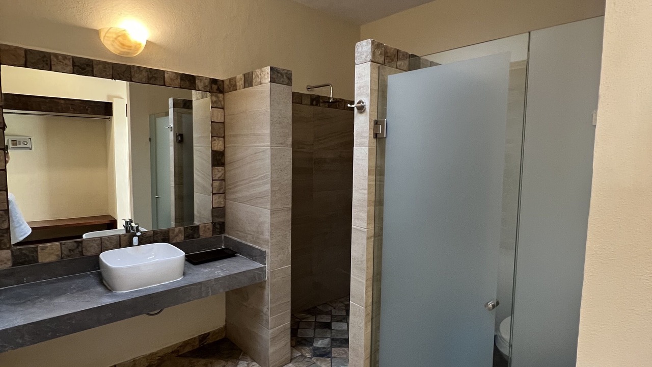 Photo of Bathroom in Central Cuernavaca