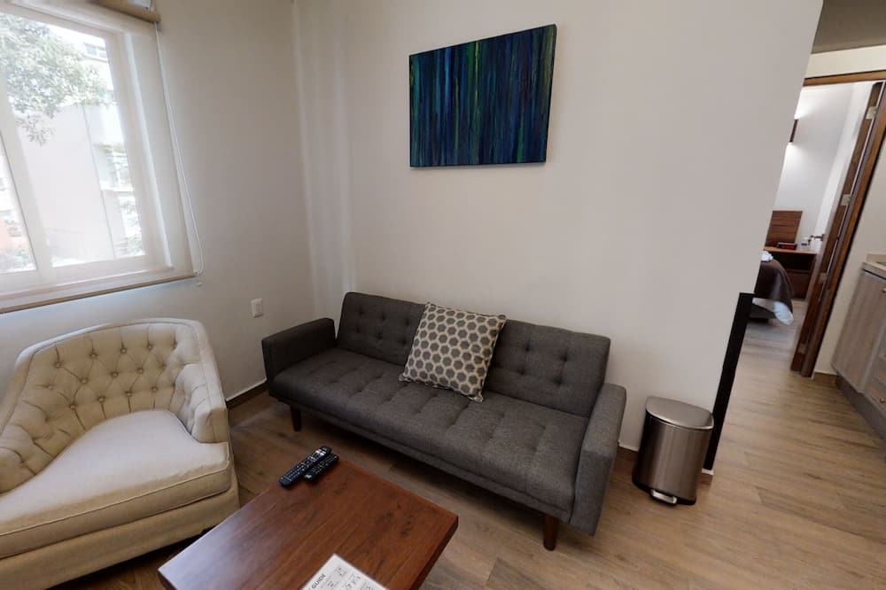 Photo of Livingroom in Reforma