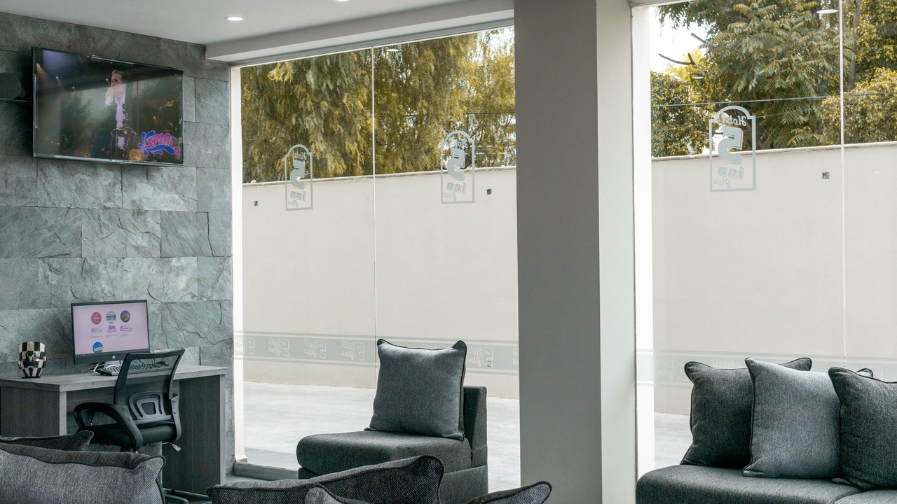 Photo of Others in Leon