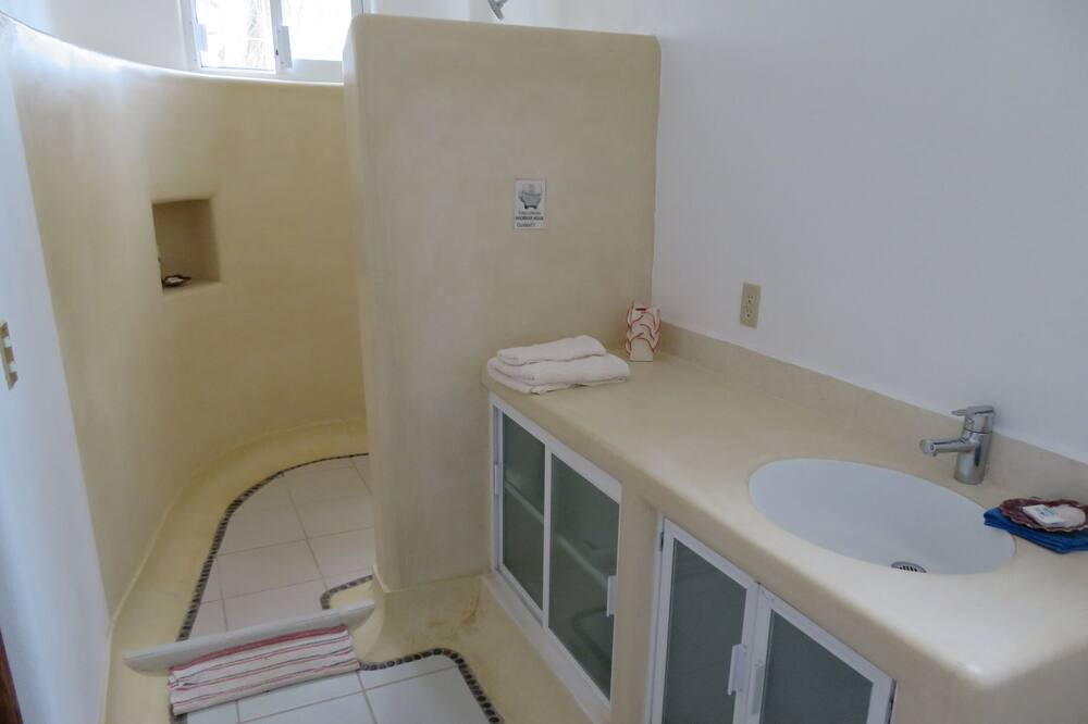 Photo of Bathroom in Barra de Potosi