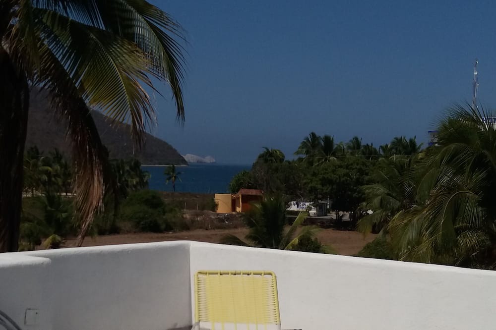 Photo of Patio Balcony in Barra de Potosi